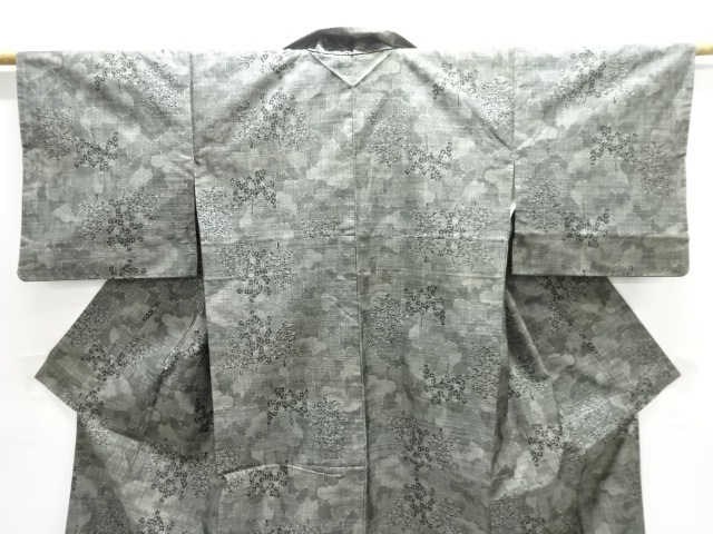  アンティーク　花模様織出し本場草木泥染大島紬着物（5マルキ）